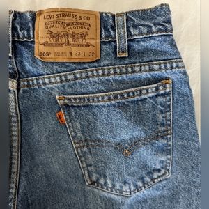 Vintage Levis 505, 33x32, medium blue